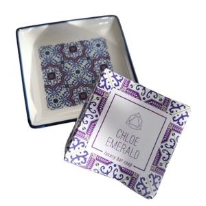 NIB- Chloe Emerald - Emery Soap Dish Set